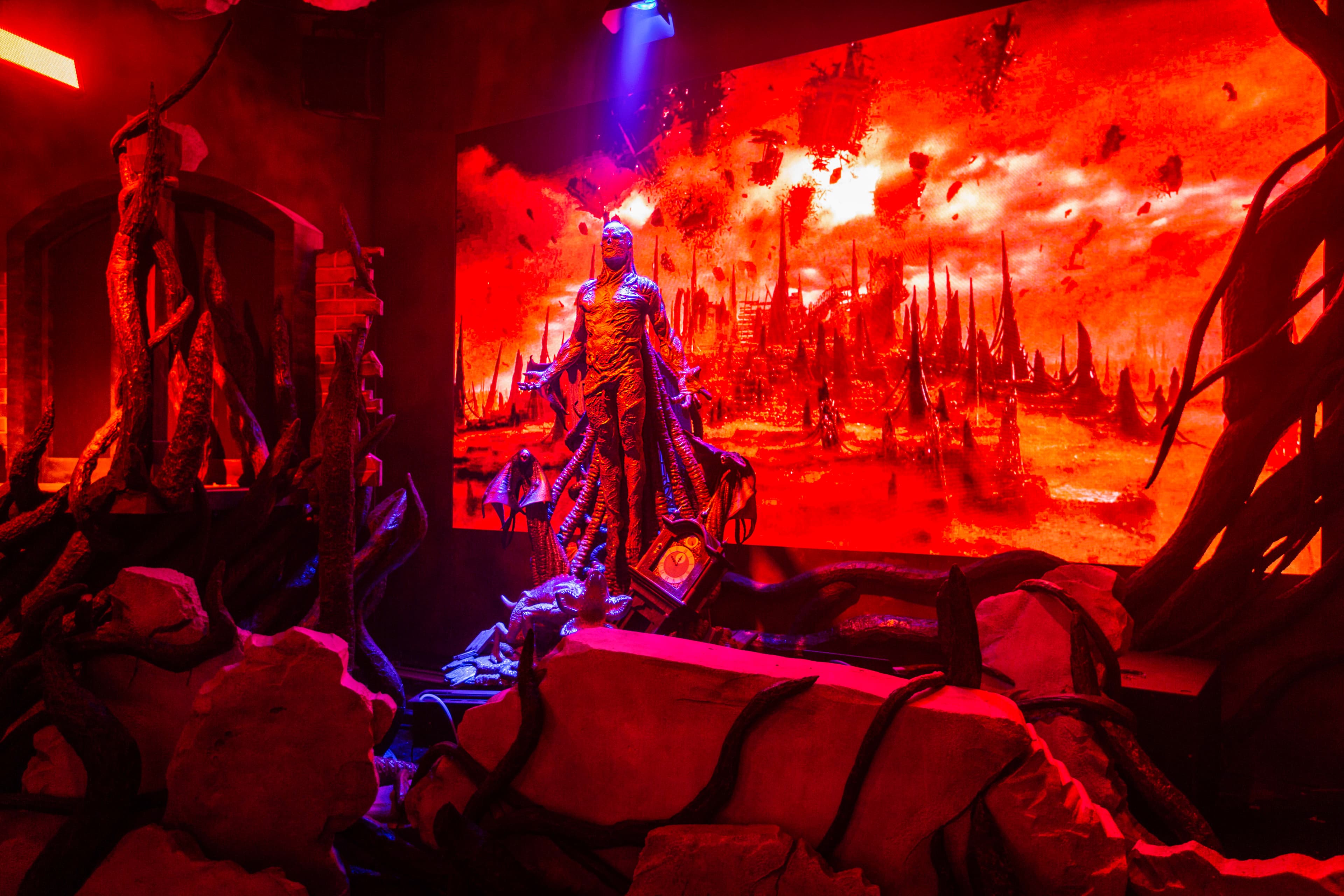 Stranger Things — The Encounter — still 4